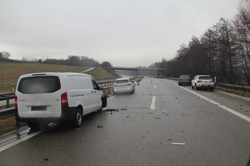 Le carambolage a impliqué 11 véhicules. (Photo : police cantonale jurassienne)