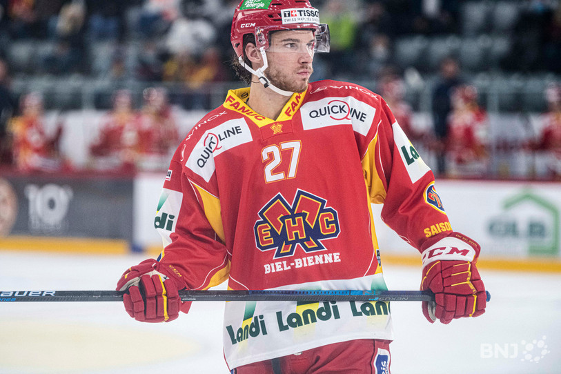 Yannick Rathgeb et le HC Bienne ont manqué de réalisme pour surprendre le leader. (Photo : Jonathan Vallat).