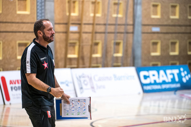 Olivier Lardier et le Volleyball Franches-Montagnes retrouve le chemin de la compétition après 17 jours de pause forcée par une mise en quarantaine (photo : Jonathan Vallat).