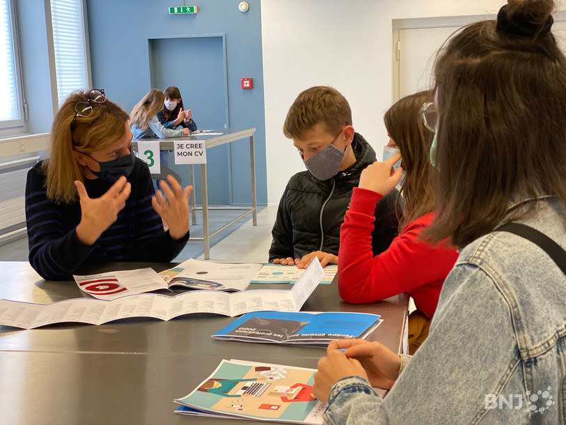 Ancienne recruteuse, Catherine Hahn a expliqué aux jeunes l'importance de concevoir un curriculum vitae qui donne envie aux entreprises.
