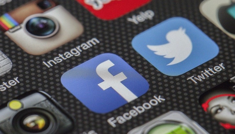 Les commentaires peuvent être violents et souvent gratuits sur les plateformes internet. (Photo : ldd)
