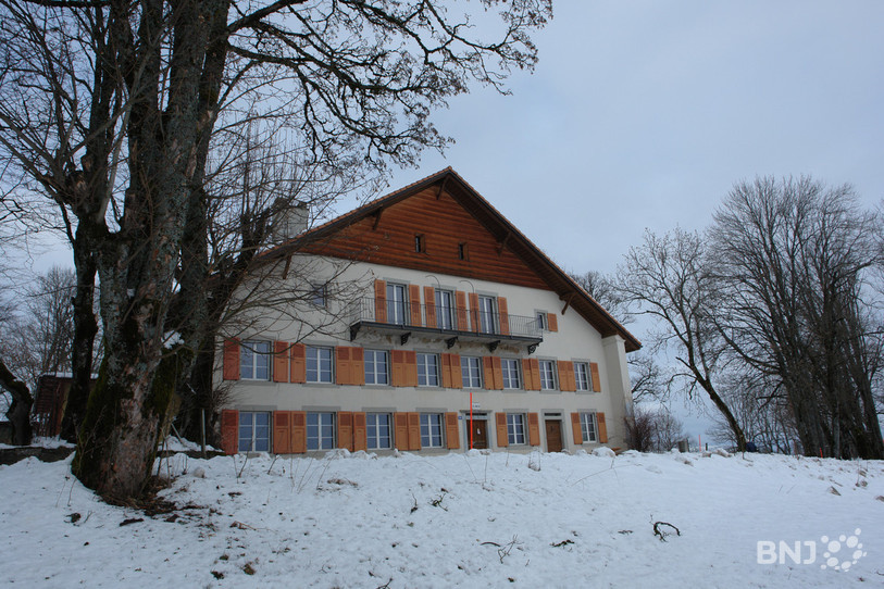 Presque 300 ans après sa construction, Belle-Maison est toujours debout. Depuis l'automne 2025, elle est en main d'une coopérative d'habitation.