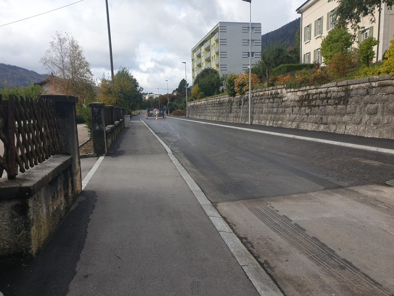 La chaussée et les trottoirs ont été remis à neuf sur plus de 120 mètres et l’éclairage public a été modernisé. (Photo: ldd)