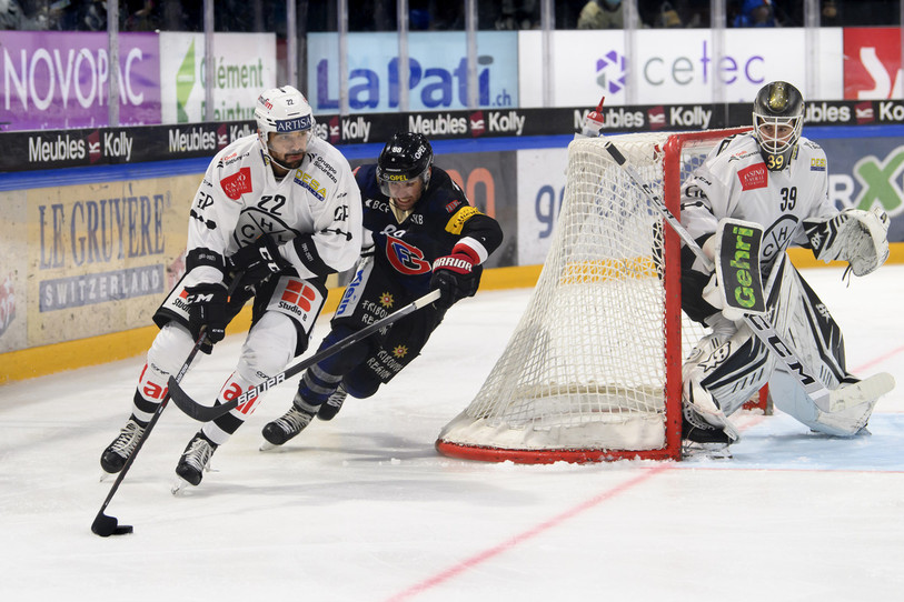 Fribourgeois et Luganais se sont affrontés samedi dernier à Fribourg. (Photo : KEYSTONE/Anthony Anex)