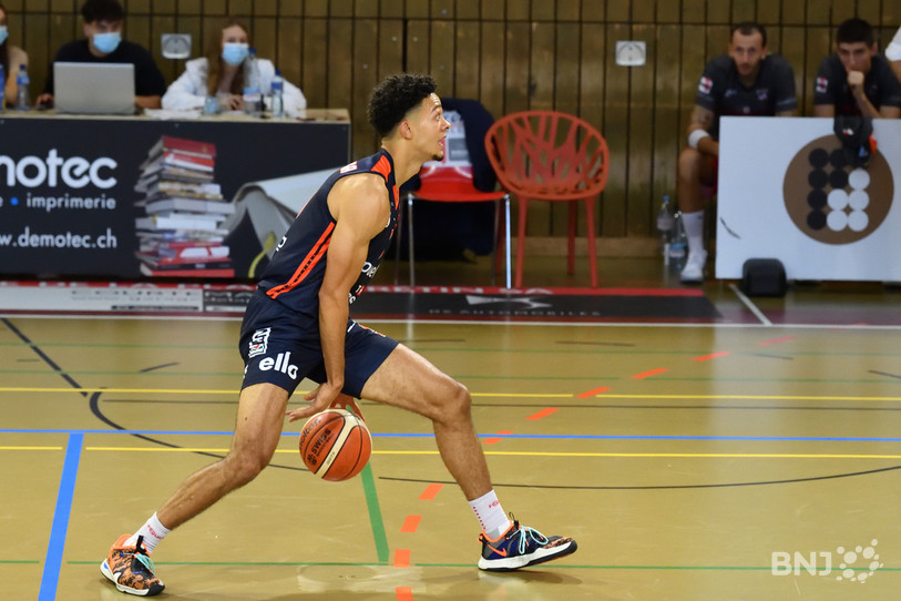 Yoan Granvorka et Union Neuchâtel ont réalisé un match plein. (photo : Georges Henz).