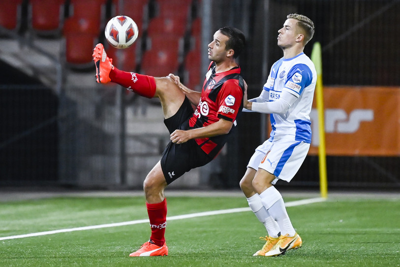 Raphaël Nuzzolo a fêté son 500e match de Ligue nationale contre GC. (photo KEYSTONE - Jean-Christophe Bott)