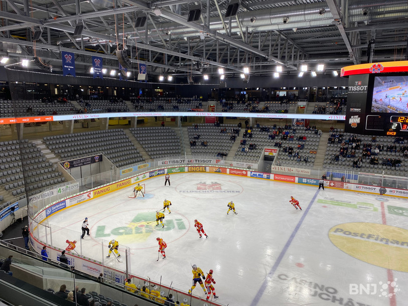 Il régnait une ambiance étrange dans la Tissot Arena à l'occasion du derby bernois. 
