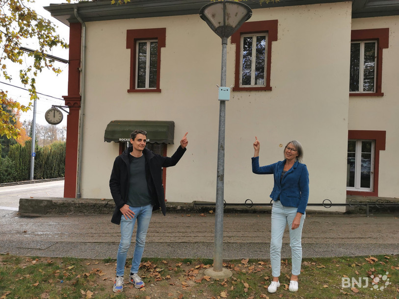 Stoyan Gern, cofondateur de Talk to me, et Edith Aubron Marullaz, membre du comité VivaCité, au départ du parcours