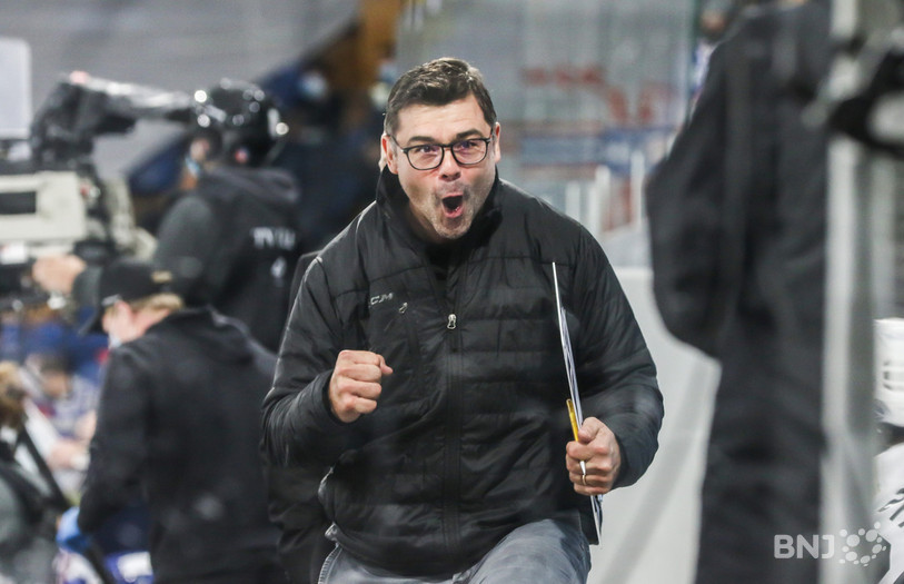 Le HC Ajoie de Vincent Léchenne entend bien vivre un dimanche heureux dans sa nouvelle demeure (photo : Mauricette Schnider).