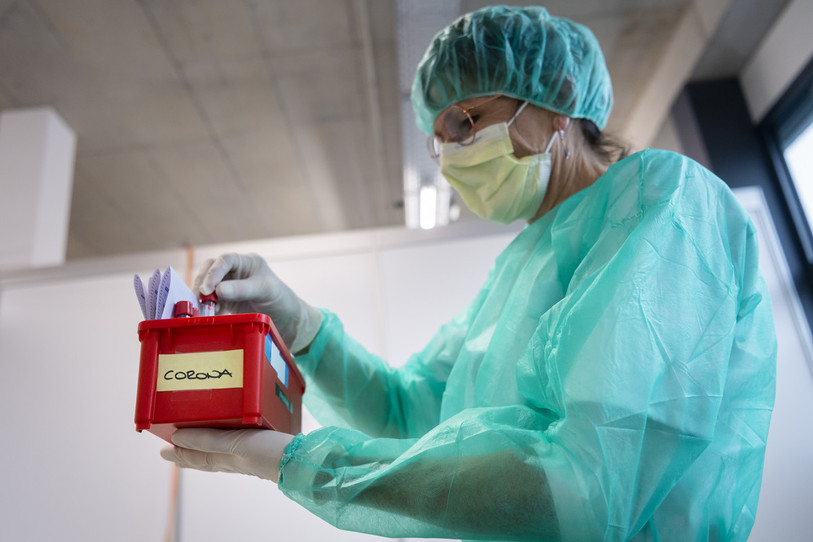 Le canton du Jura a enregistré un nouveau record de contaminations au coronavirus. (Photo : KEYSTONE/Jean-Christophe Bott).