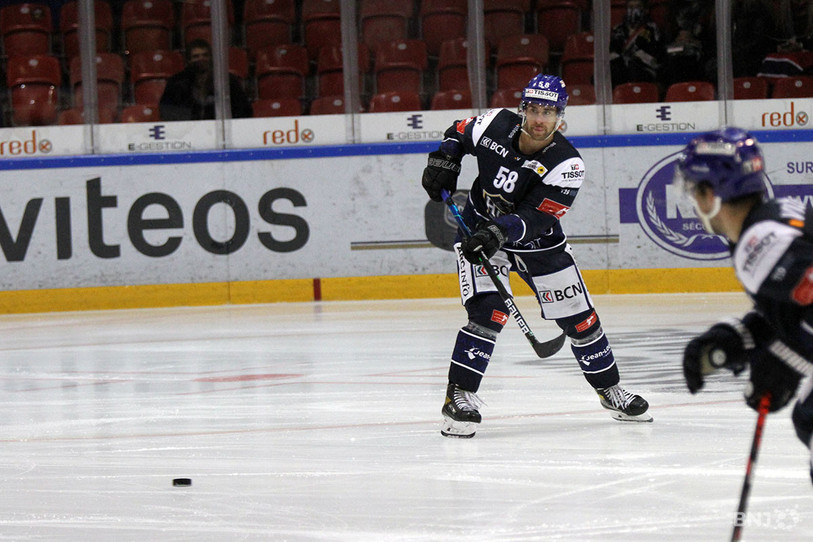 Arnaud Jaquet prolonge de deux saisons son contrat avec le HC La Chaux-de-Fonds. (photo : archives).