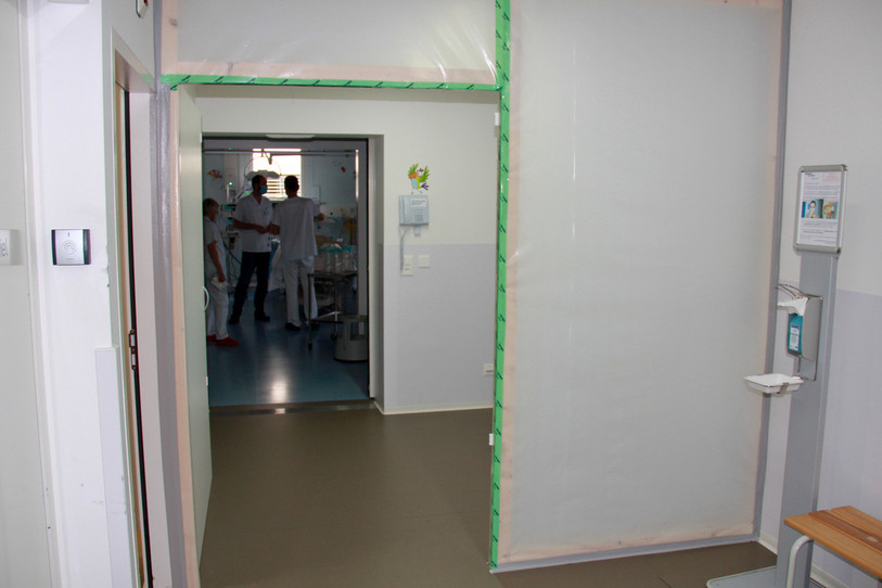L'Hôpital du Jura compte sur les Soins à domicile pour faire de la place dans les chambres. Les patients atteints du « Covid-19 » sont toujours plus nombreux. Photo: Hôpital du Jura