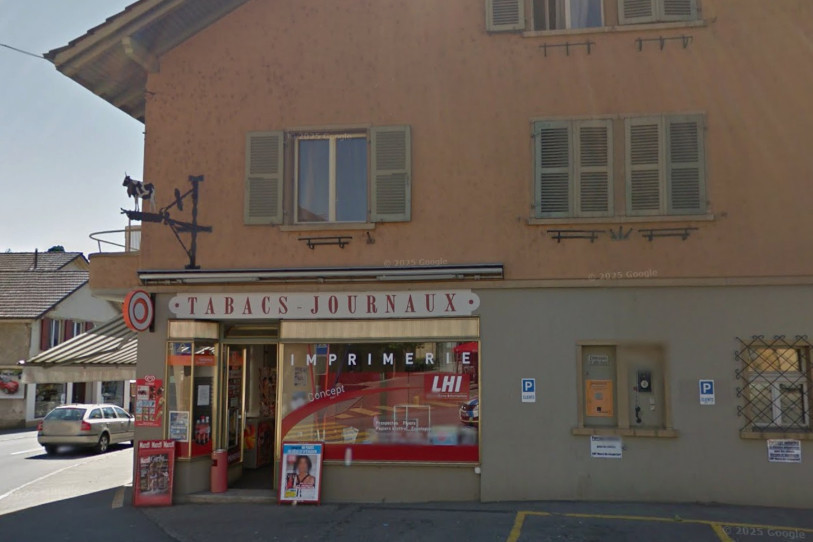 Le Kiosque du Temple accueillera également les clients de la Poste. (Photo : Google/Street View/2013.)
