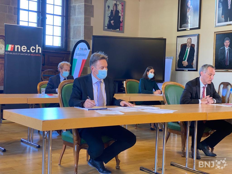 Les conseillers d’État Alain Ribaux et Laurent Kurth ont annoncé la limitation des rassemblements dans le canton de Neuchatel.