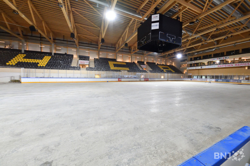 Il reste deux semaines avant l'ouverture de la Raiffeisen Arena (photo : Georges Henz).