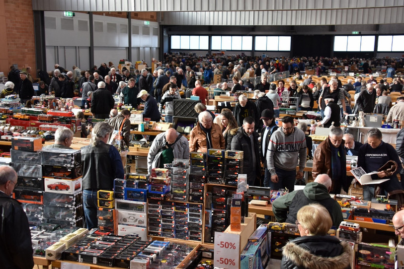 Photo : Bourse aux vieux jouets de Payerne.