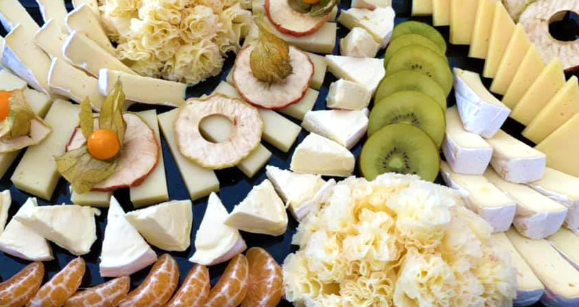 Chez Dumora, fromage à la coupe