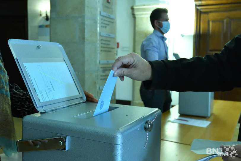 La participation a atteint 45,7% lors du 2e tour de l'élection au Gouvernement ce dimanche. (Photo : Georges Henz).