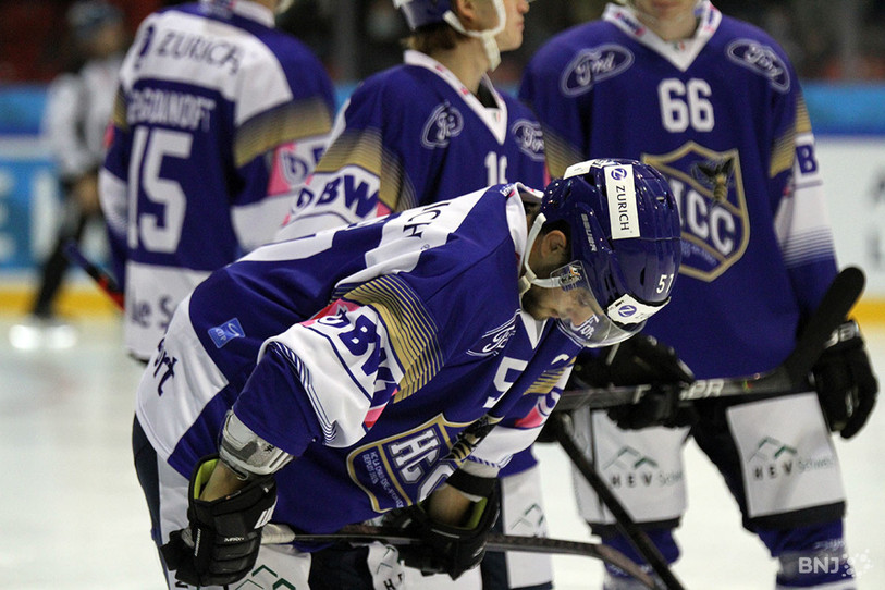 Le HC La Chaux-de-Fonds devra composer avec plusieurs absents pour son retour au jeu ce week-end. (photo : archives)