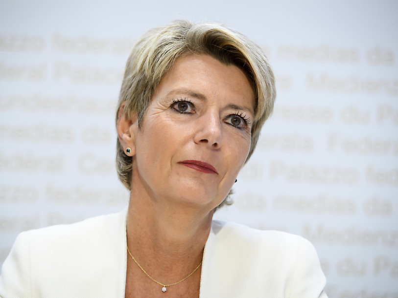 Karin Keller-Sutter vit sa quatrième votation fédérale. (Photo : Keystone/Anthony Anex).