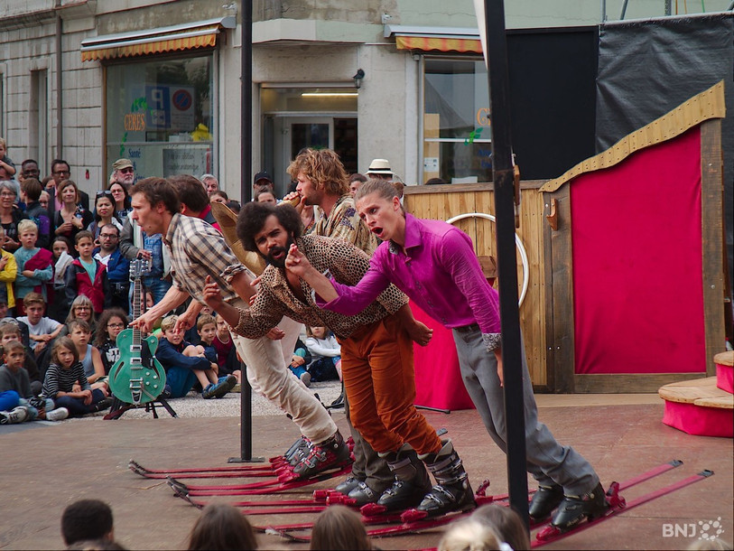 Le festival de la Plage des Six-Pompes à La Chaux-de-Fonds célèbre chaque année les arts de rue . (Photo : Pierre Boldt)