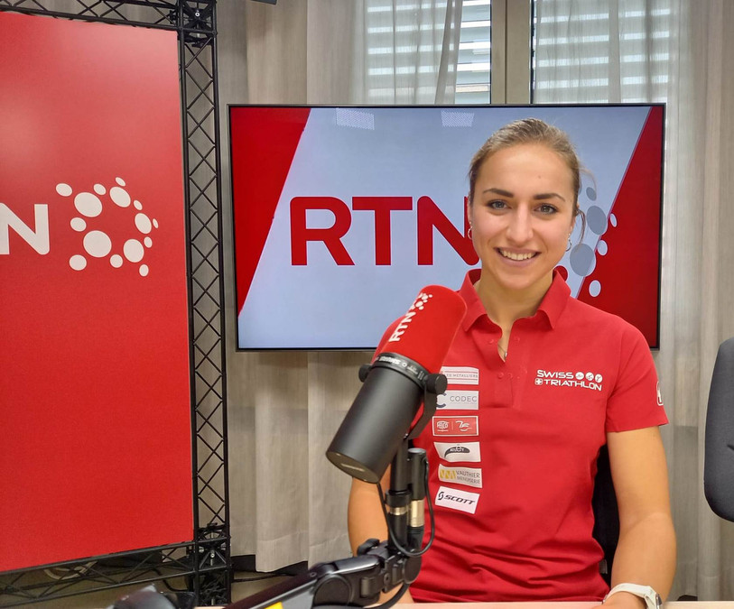 Loanne Duvoisin ne perd pas le sourire après une saison sans courses. La Neuchâteloise était aussi l'invitée de l'Aire de jeux dimanche sur RTN.