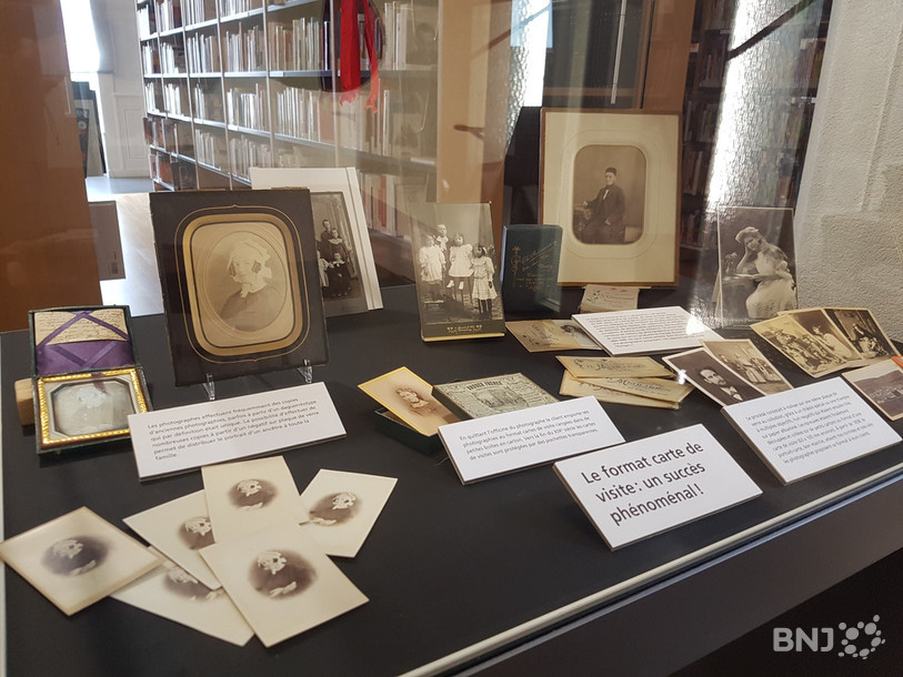 Une exposition autour du livre attend le public à la Bibliothèque de la Ville de La Chaux-de-Fonds dès sa réouverture.