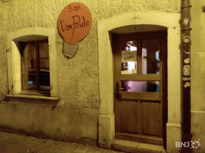 Le bar de la vieille ville, fermé depuis le début du mois.