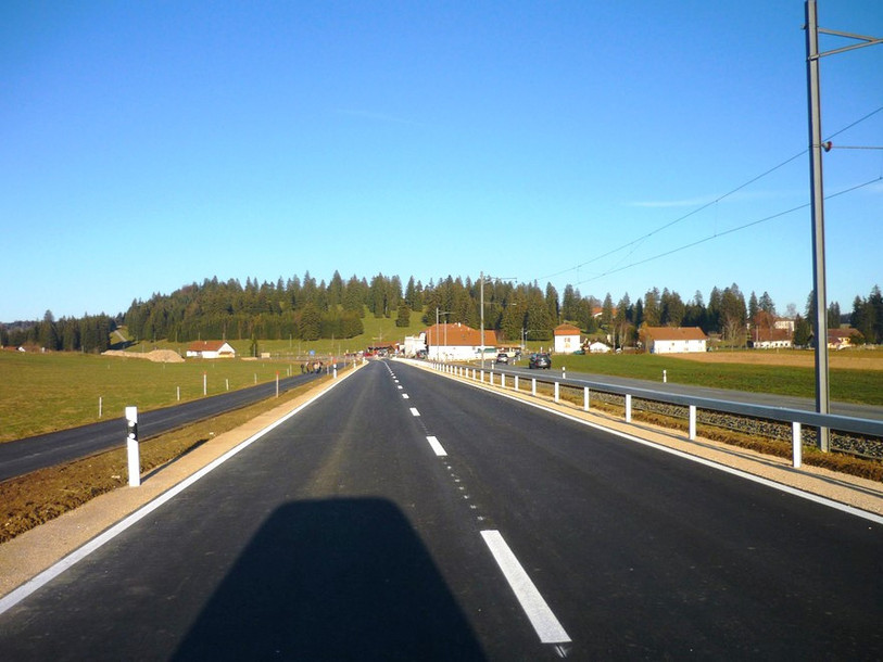 La question du revêtement routier est sur la table du Parlement jurassien (photo: archive d'illustration).