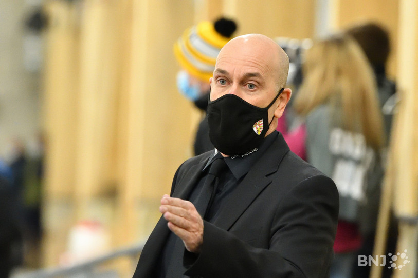 Il est l'heure de retrouver la compétition pour Gary Sheehan et le HC Ajoie (photo : Georges Henz).