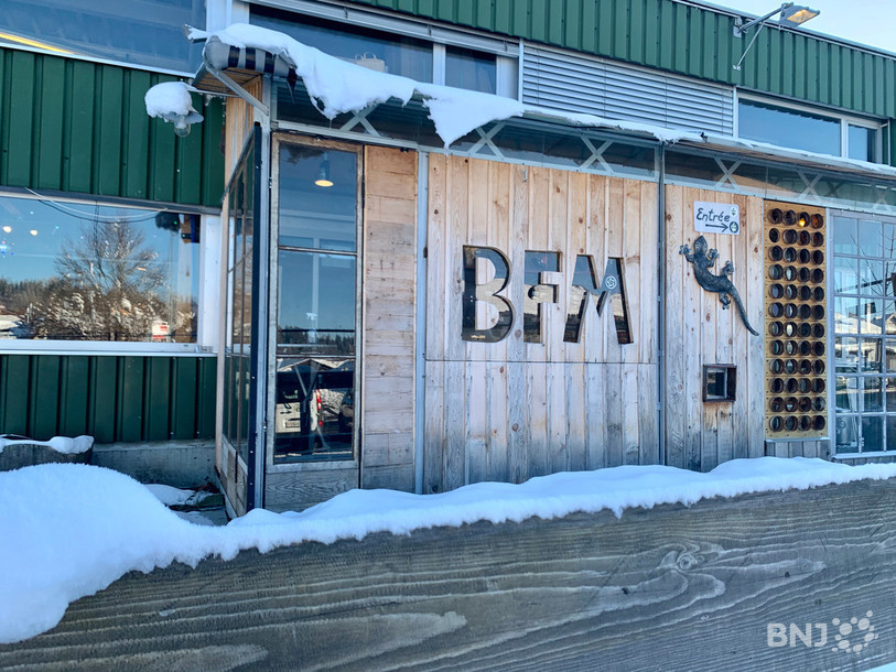 La BFM s'est lancée dans la petite restauration chaude afin d'éviter la fermeture de 18h30 imposée aux bars.