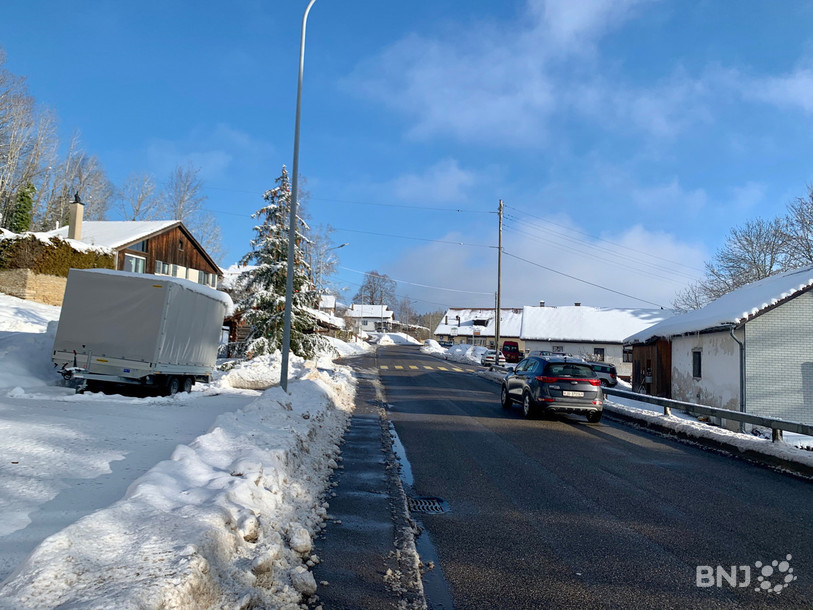 Le passage clouté situé au centre du village n'est pas assez sécurisé, selon les autorités du Bémont.
