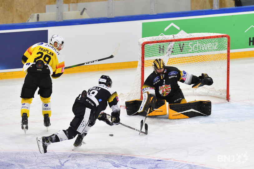 Vincent Praplan inscrit avec beaucoup de réussite le 2-0 (photo : Georges Henz).