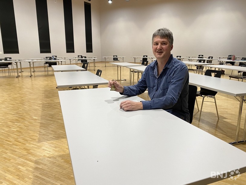 Boris Charmillot s'empare de la clochette et devient premier citoyen de Val Terbi.