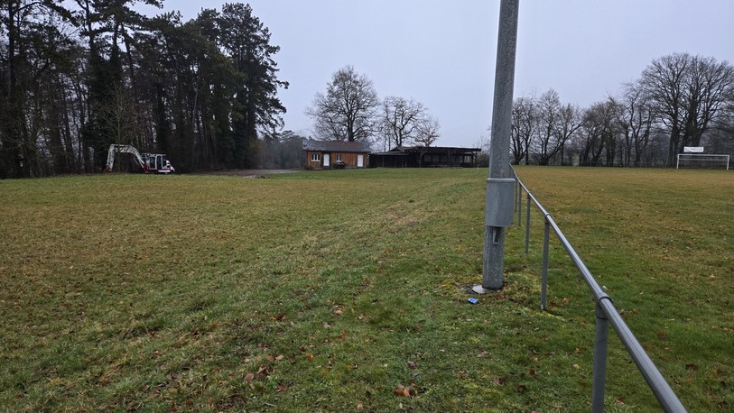 Le terrain de football de Miécourt, lieu prévu pour l'aménagement d'une piste pour les modèles réduits.