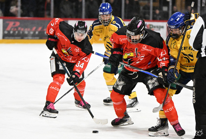 Une nouvelle fois, la rencontre entre Langenthal et le HCFM a été tendue et engagée. (Photo : archives)