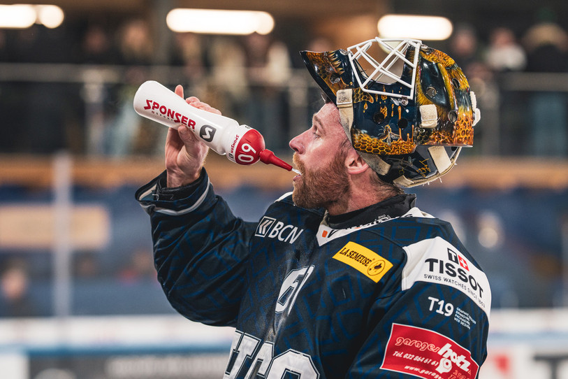 Le gardien du HCC, Viktor Ostlund, n'a rien pu faire samedi soir lors de l'acte IV face aux offensives sierroises. (Photo : Albin Tissier)