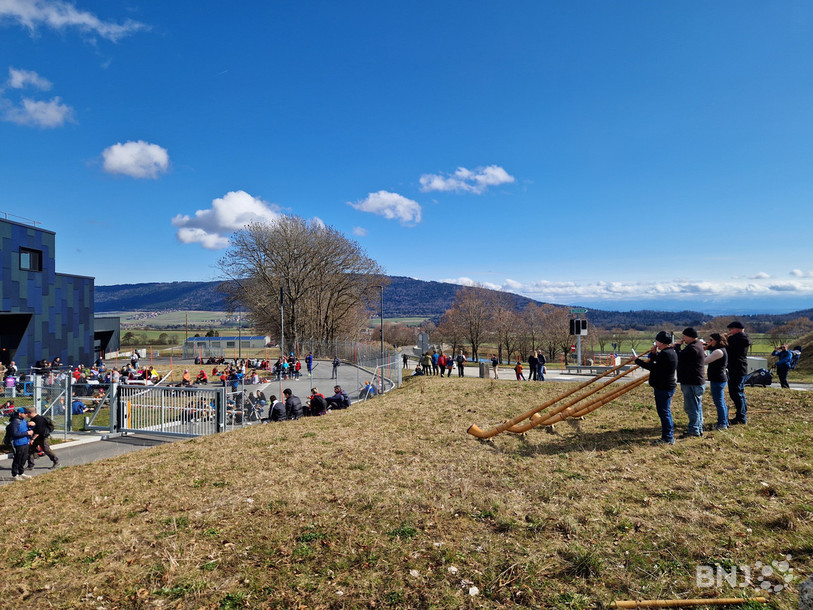 A Malvilliers, il y avait foule de marcheurs et ciel bleu au moment de la pause.