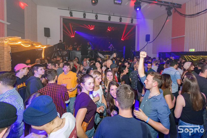 Les fêtards ne pourront pas célébrer les premières heures de 2021 à la Thune Party comme durant les deux dernières décennies (photo: Facebook / Thune Party)