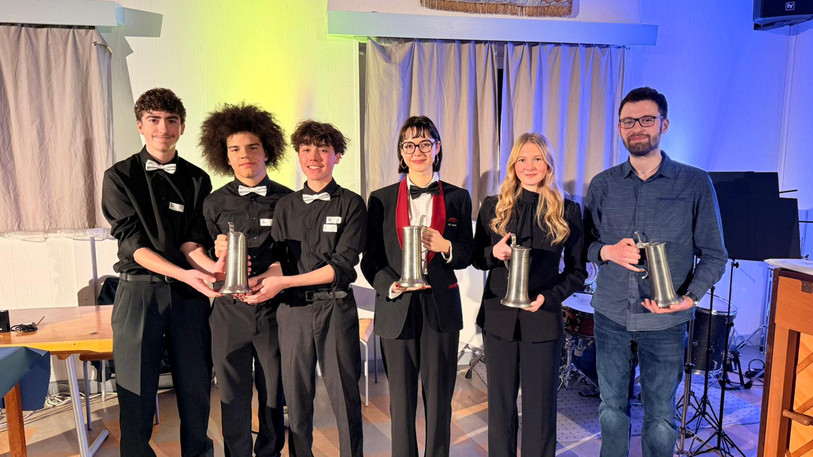 L'ensemble Clarinettissimo avec Mattia Giroud, Damian Russel et Milo Voisard, puis Lou-Anne Marquis, championne cuivre, Célestine Crelier, championne bois et Vincent Munier, champion percussion, font partie des lauréats du CJSE 2026 (photo: CJSE).