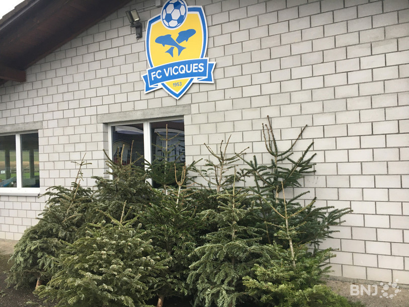 Le FC Vicques s'est chargé de débarrasser les sapins de Noël.