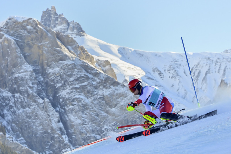 Loïc Meillard a obtenu le meilleur résultat côté suisse dimanche (photo : KEYSTONE/JEAN-CHRISTOPHE BOTT).