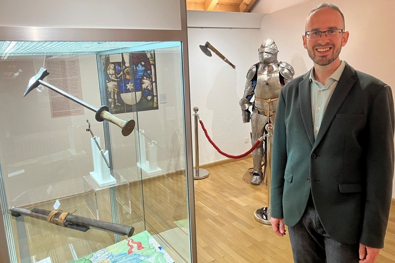 Le conservateur adjoint du Musée de St-Imier Loïc Chollet est le commissaire de cette exposition.