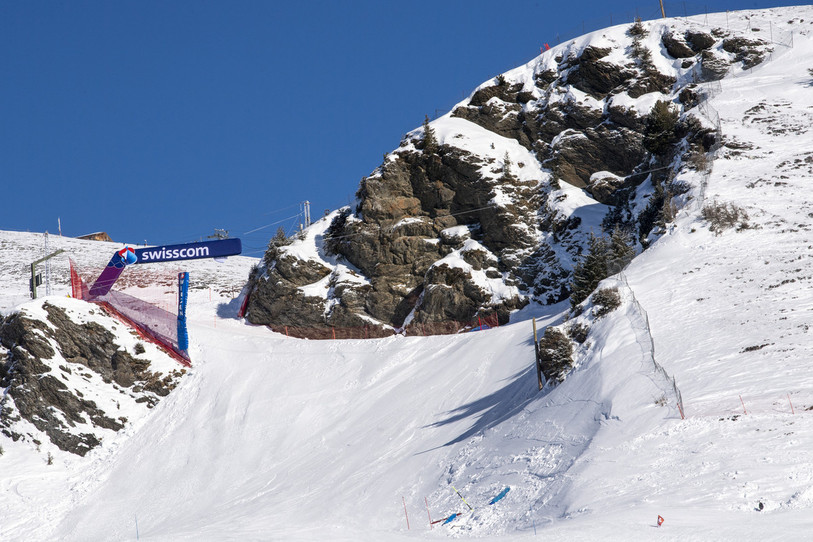 Les skieurs ne dévaleront pas le Lauberhorn et la fameuse « tête de chien » ce week-end à Wengen. (Photo: KEYSTONE /Marcel Bieri)