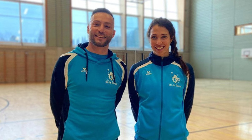 L'entraîneur-assistant Jan Landen et la nouvelle passeuses Blanca Izquierdo. (Photo : Valtra).