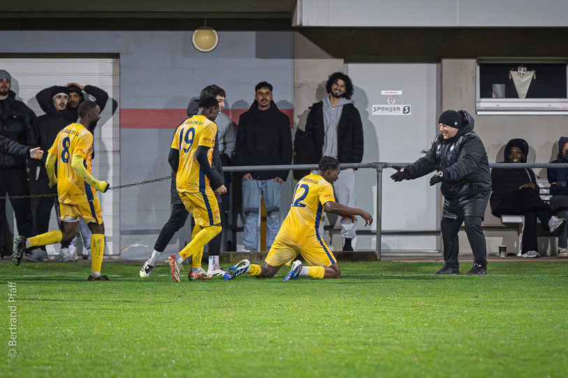 Joie et victoire précieuses pour le FC La Chaux-de-Fonds . (Photo : Bertrand Pfaff) 