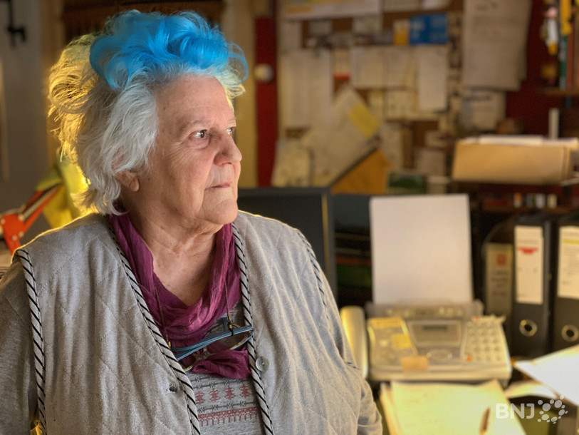 Lucienne Lanaz et sa célèbre mèche bleue. Une marque d'audace qui illustre à merveille son parcours dans le milieu du cinéma.