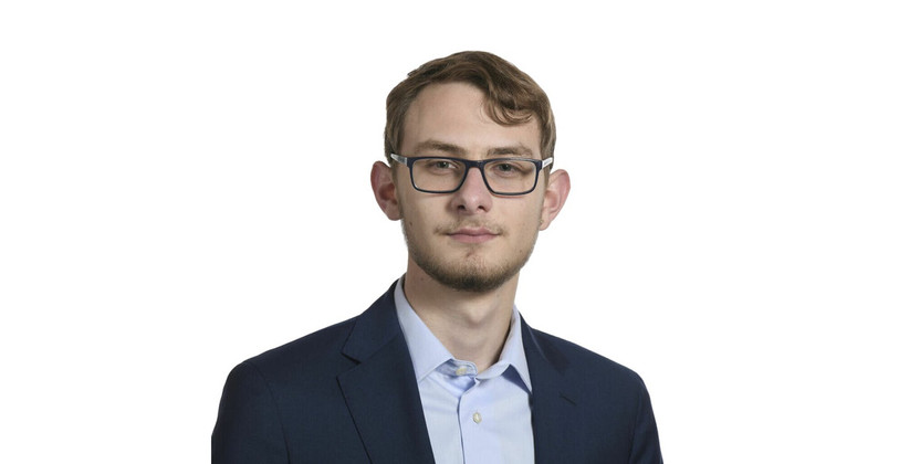 Anael Lovis, président des Jeunes Libéraux-Radicaux jurassiens. (Photo : Géraud Siegenthaler).
