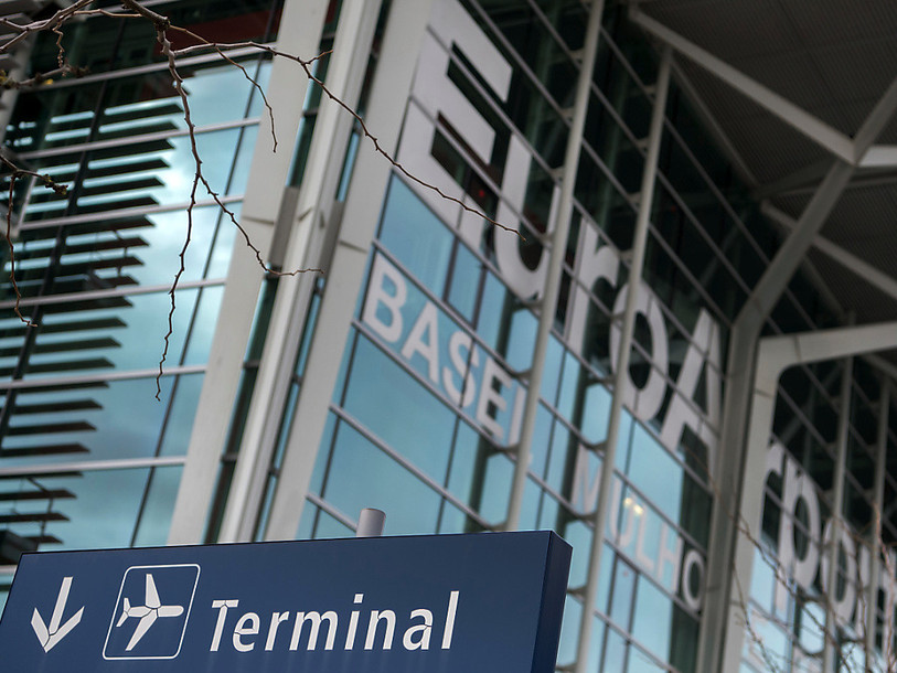 L'EuroAirport a enregistré 2,6 millions de passagers en 2020 contre 9,1 millions l'année précédente. (Photo : Keystone/Georgios Kefalas).