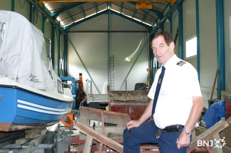 Jean-Claude Durig dans le chantier naval des Pargots.